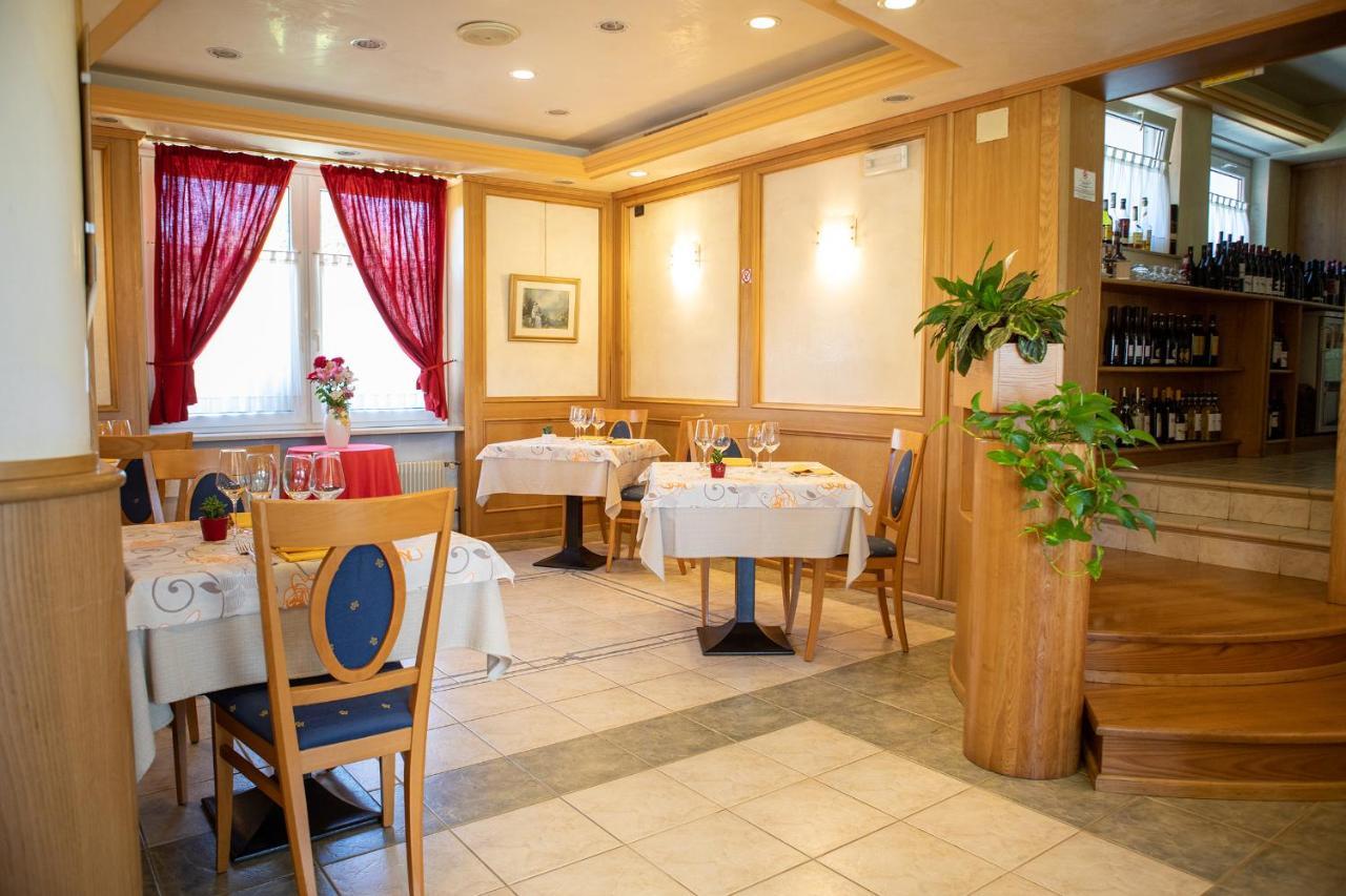 פלטרה Hotel Ristorante Sagittario מראה חיצוני תמונה