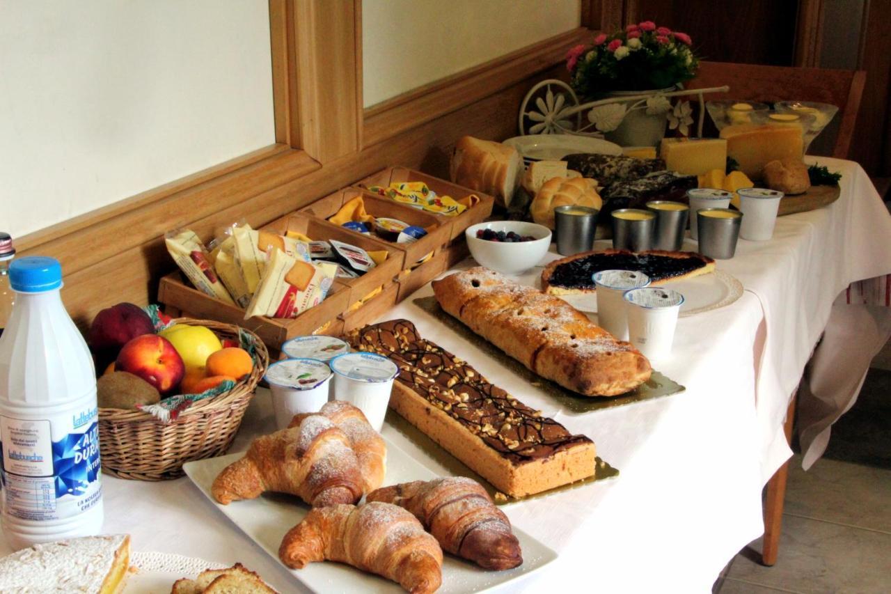 פלטרה Hotel Ristorante Sagittario מראה חיצוני תמונה