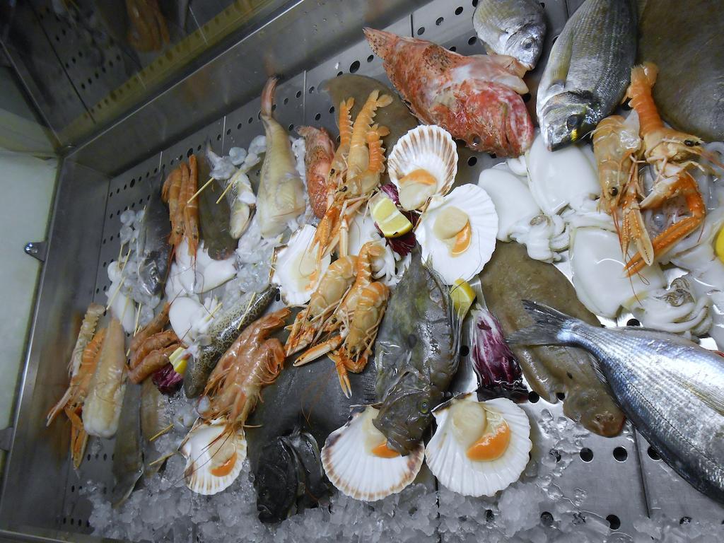 פלטרה Hotel Ristorante Sagittario מראה חיצוני תמונה