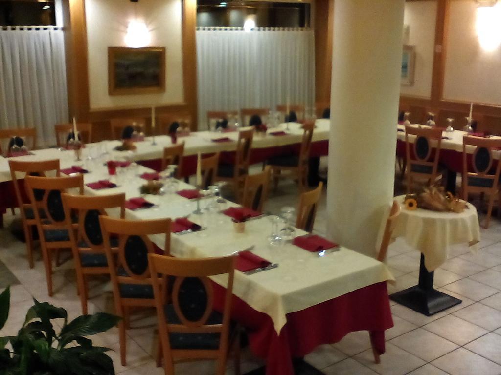 פלטרה Hotel Ristorante Sagittario מראה חיצוני תמונה
