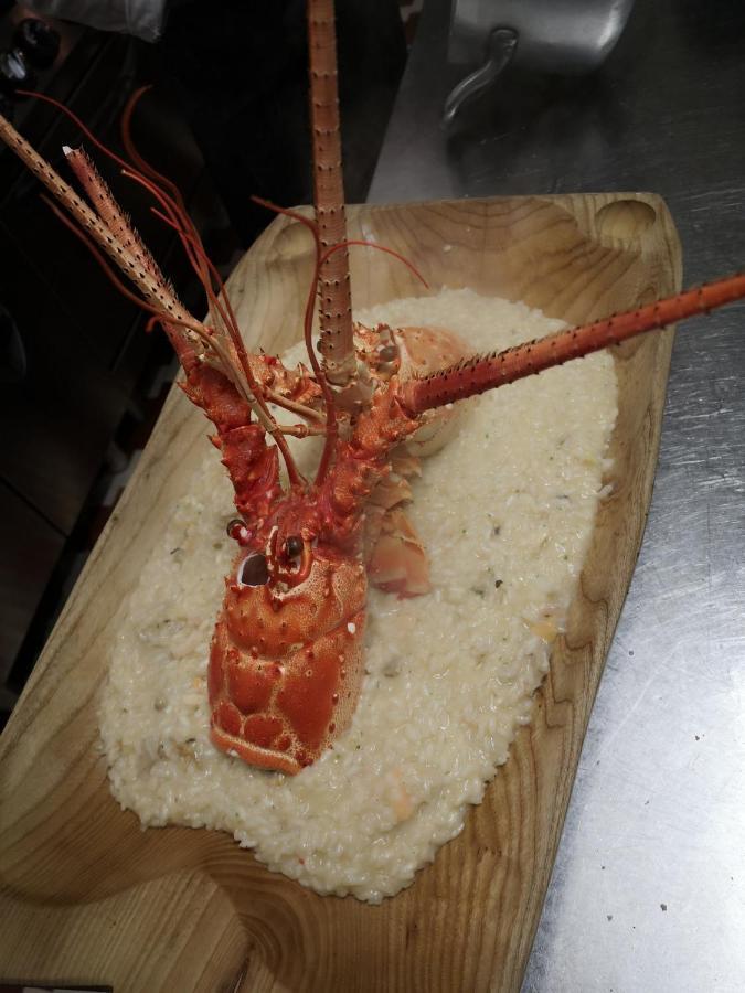 פלטרה Hotel Ristorante Sagittario מראה חיצוני תמונה